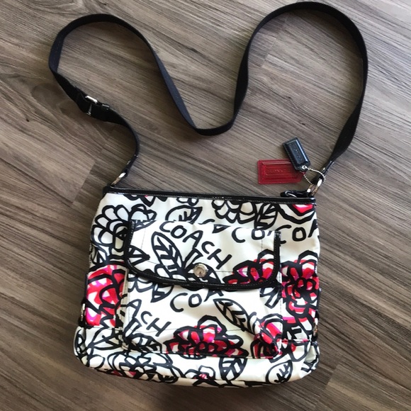 Coach Handbags - Coach poppy graffiti flower purse